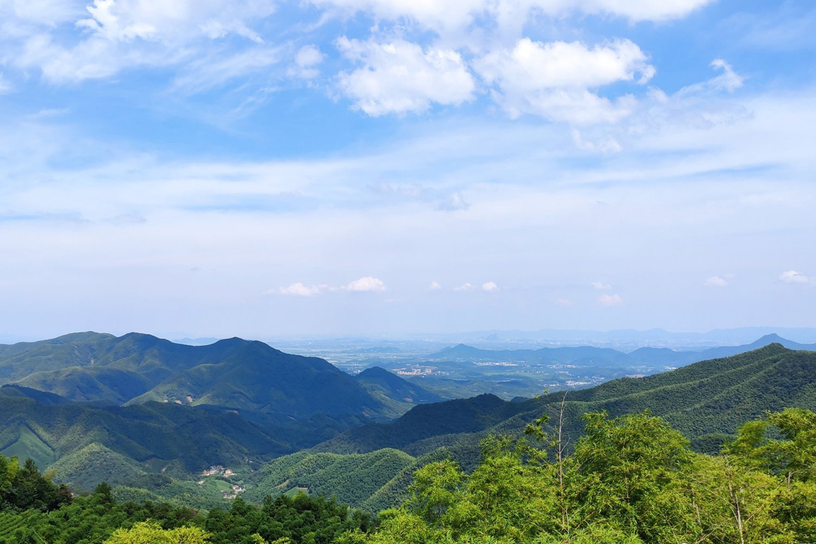 法華寺與金鐘山