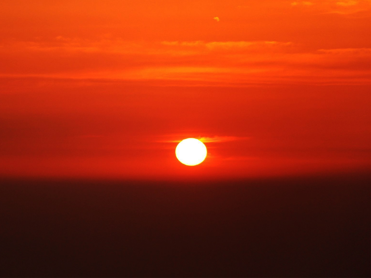 太陽東升畫面